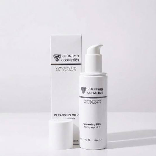 Jhonson White Cosmetic Whitening Milk Cleanser - Melova Cosmetics